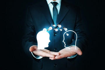 一双翅膀一个b是什么车