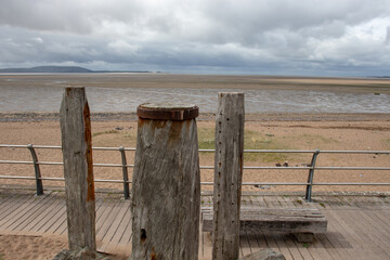 七座汽车是六年免检吗