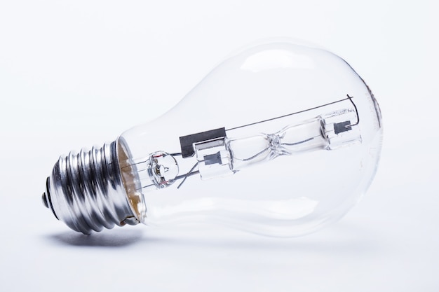 七座汽车是六年免检吗